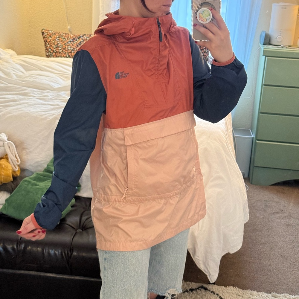 THE NORTH FACE Women's Fanorak Jacket Stowable in Multi Colorblock - Picture 9 of 10